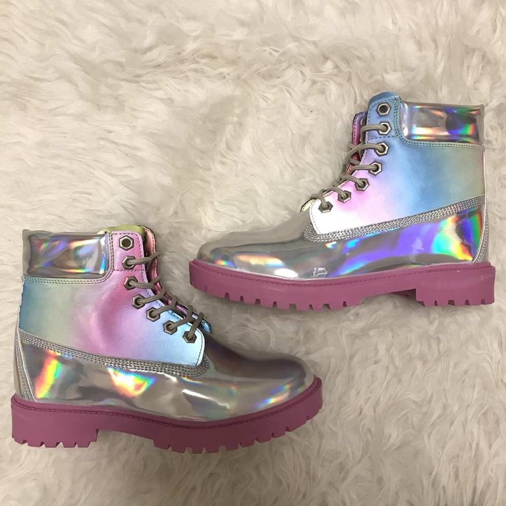 YRU STR8 UP HOLOGRAM BOOTS MULTIPLE SIZES